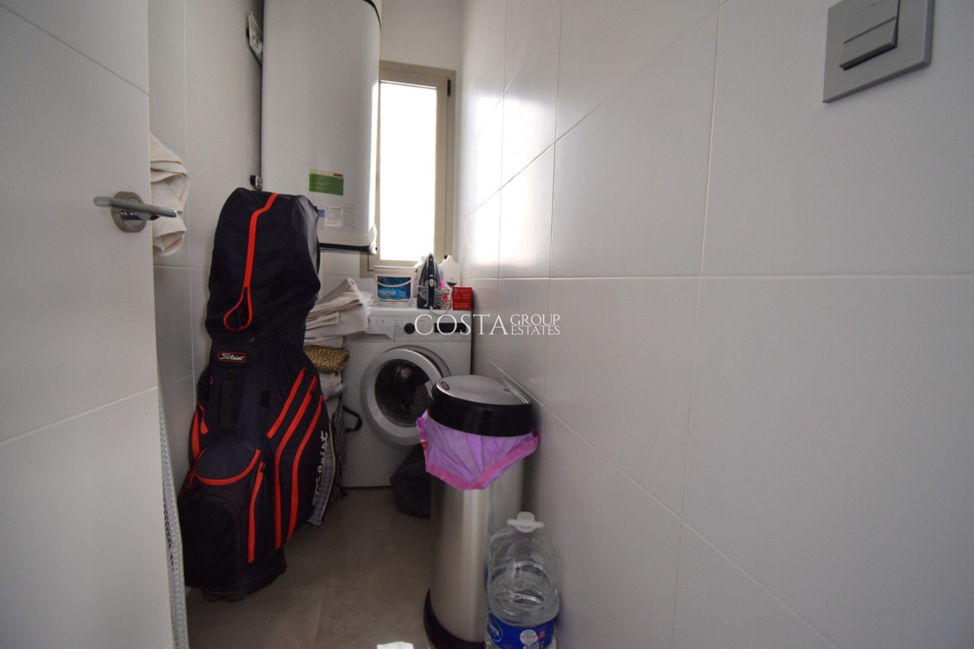 Revente - Villa -
Orihuela - Villamartin