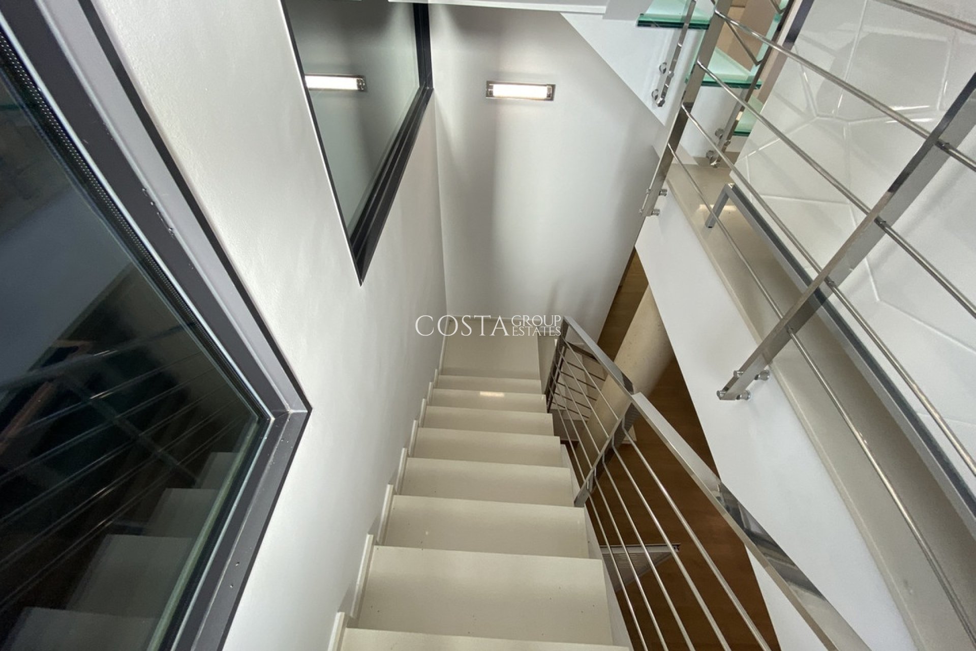 Revente - Villa -
Orihuela - Villamartin