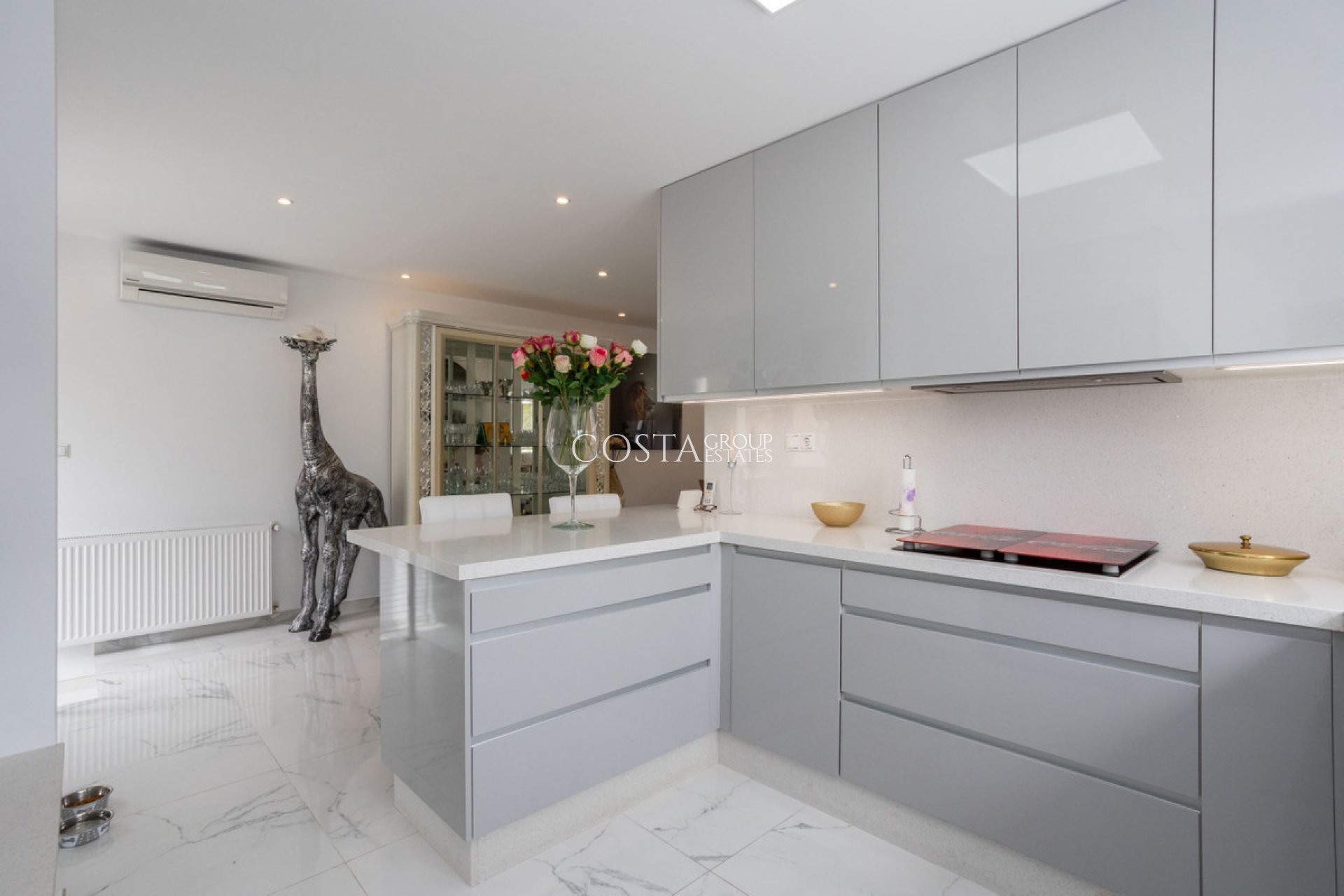 Revente - Villa -
Orihuela - Villamartin