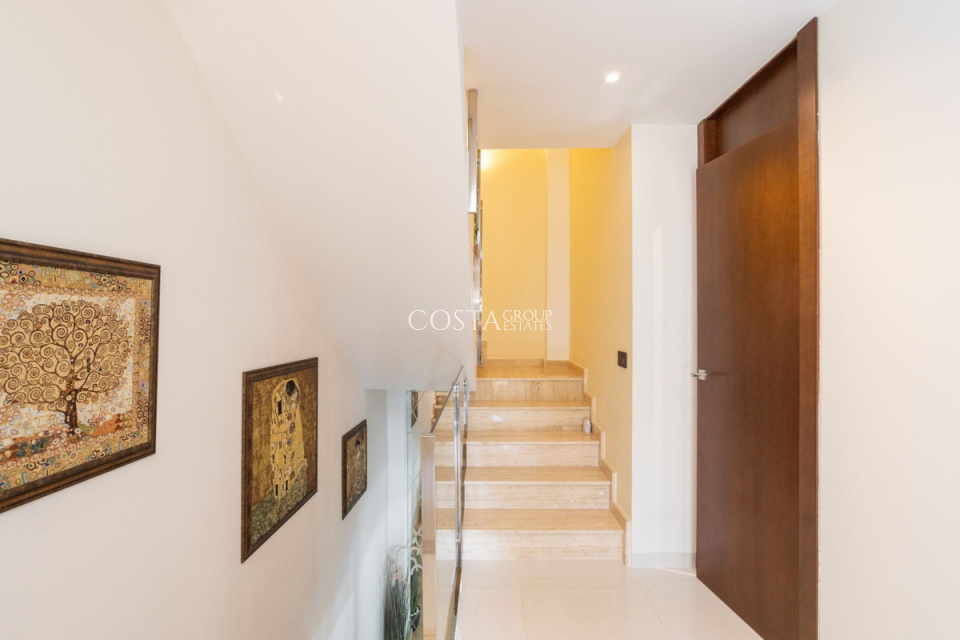 Revente - Villa -
Orihuela - Villamartin