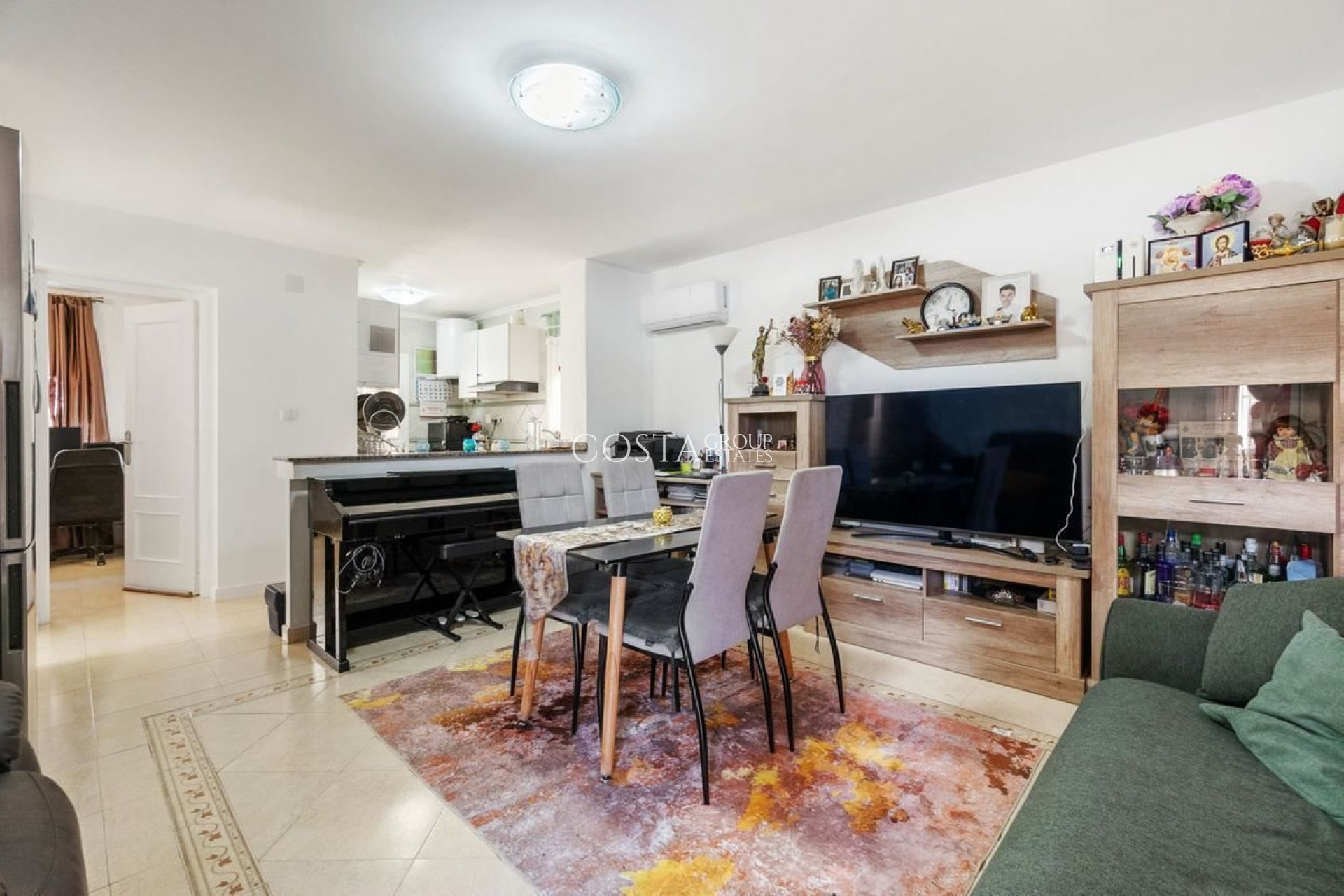 Revente - Villa -
Orihuela - Villamartin