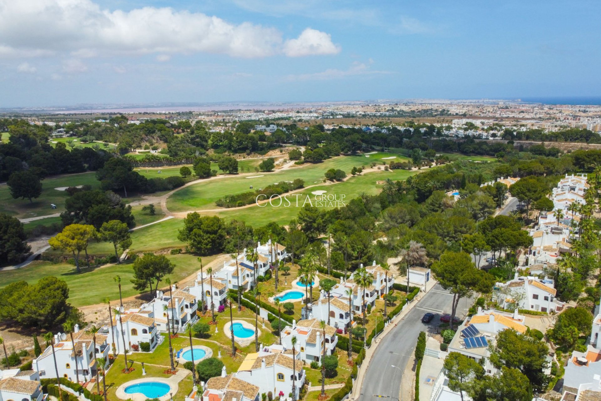 Revente - Villa -
Orihuela - Villamartin