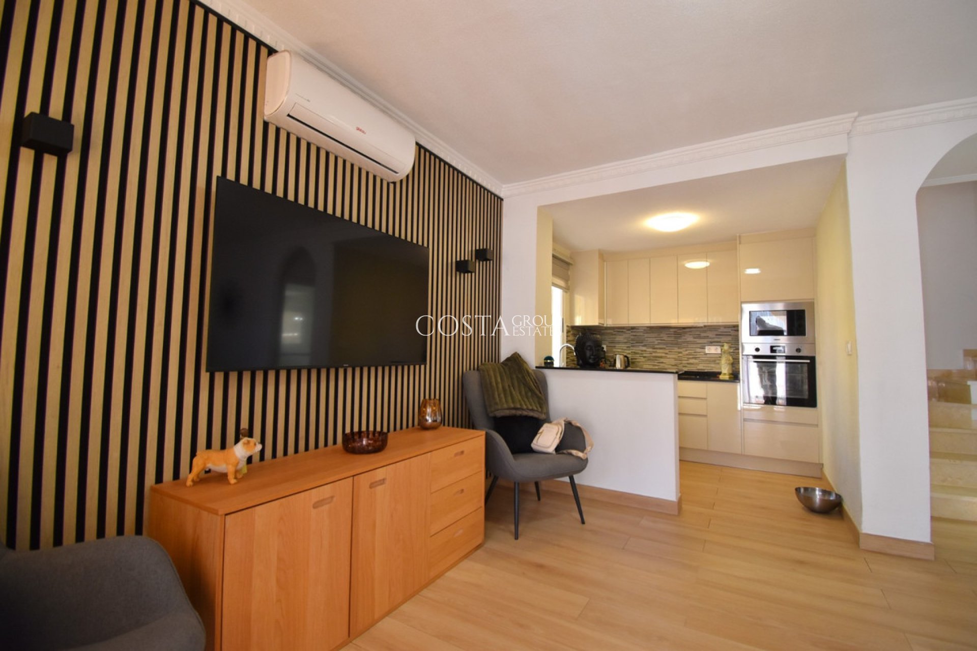 Revente - Villa -
Orihuela - Villamartin