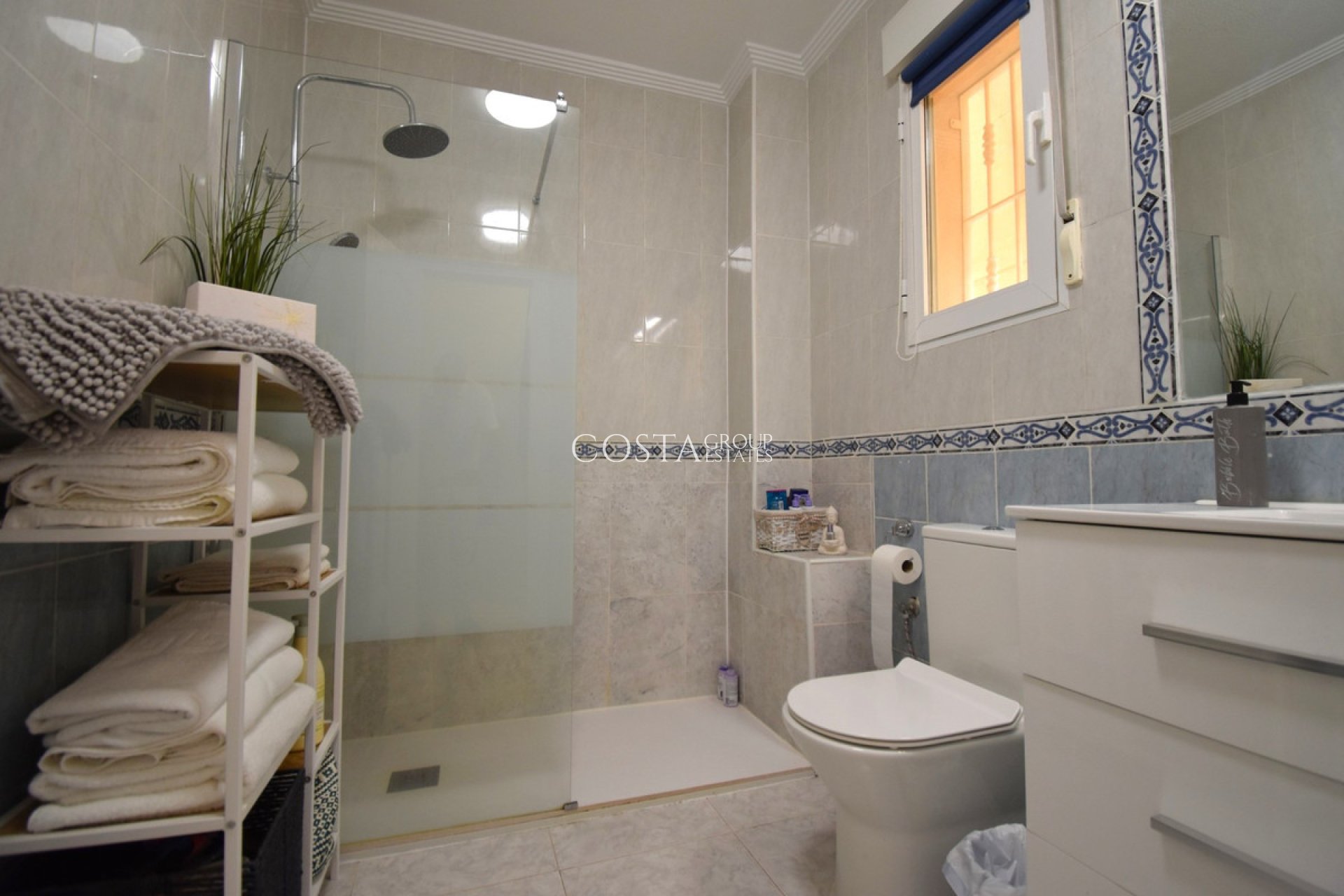 Revente - Villa -
Orihuela - Villamartin