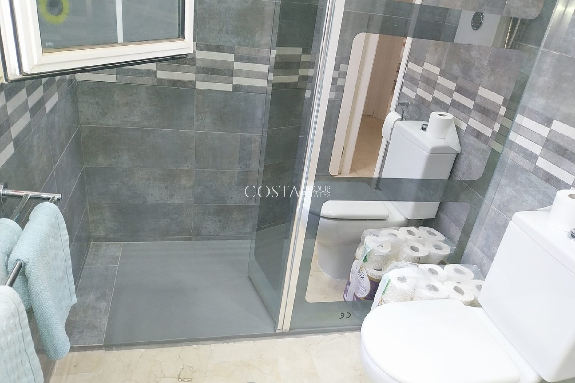 Revente - Villa -
Orihuela - Villamartin