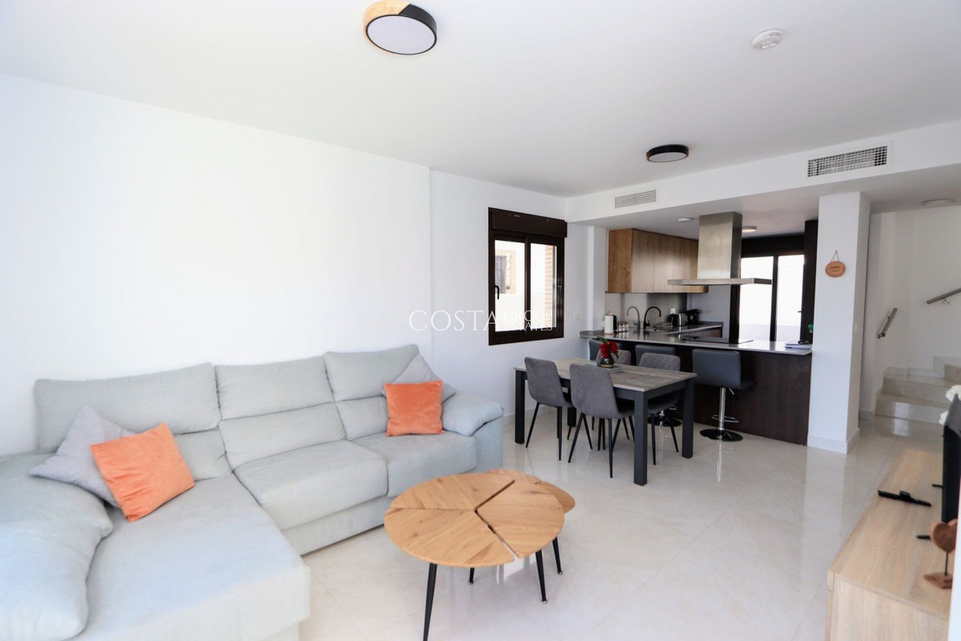 Revente - Villa -
Orihuela - Villamartin