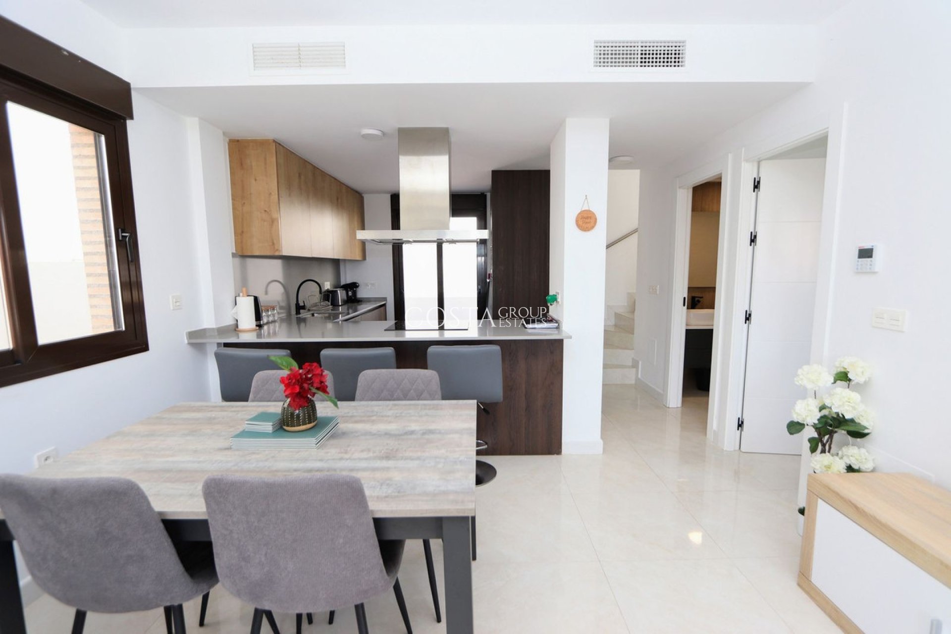 Revente - Villa -
Orihuela - Villamartin