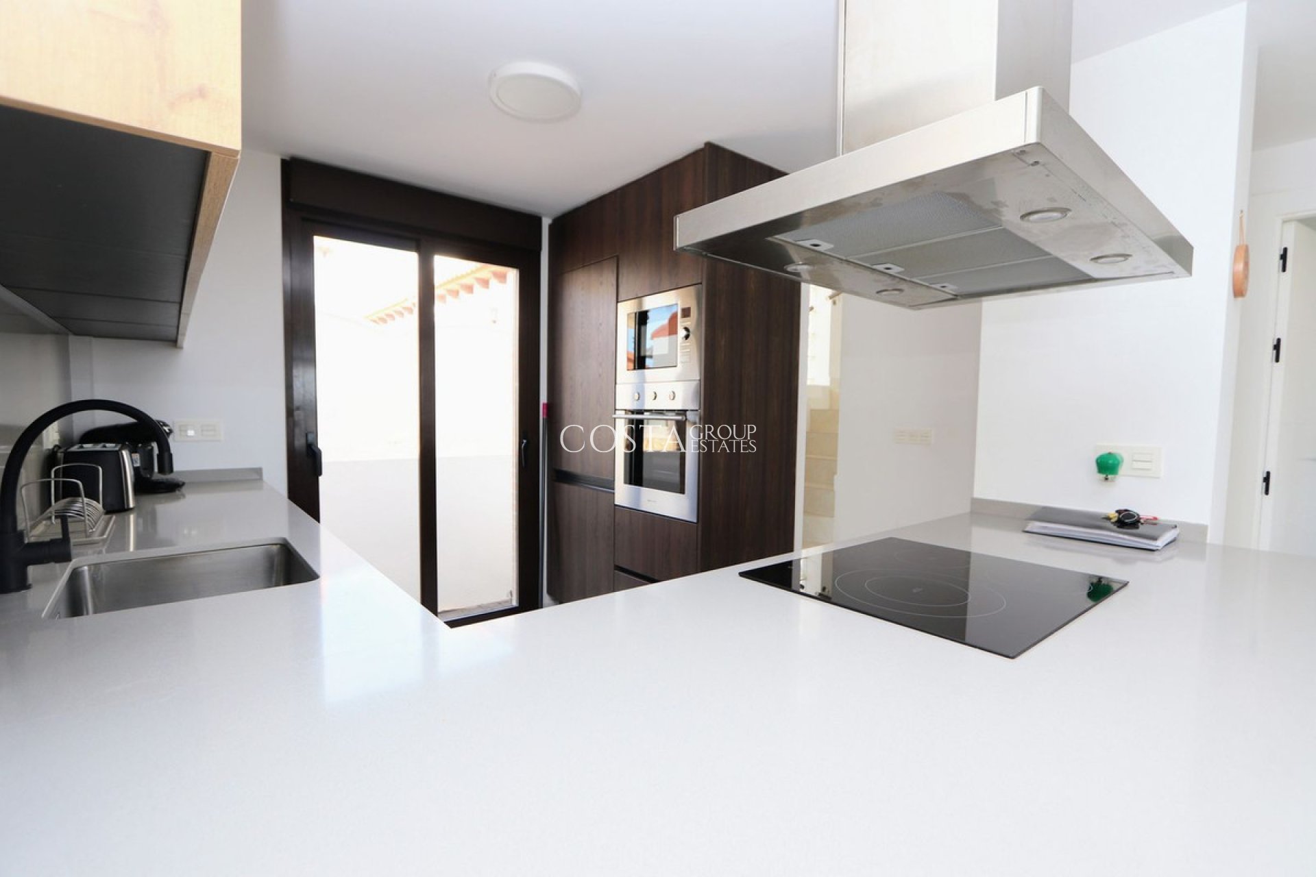 Revente - Villa -
Orihuela - Villamartin