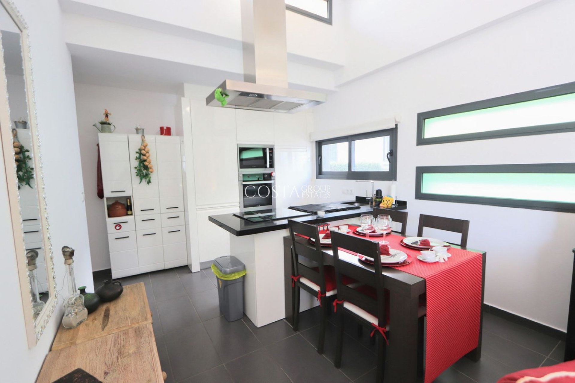 Revente - Villa -
Orihuela - Villamartin