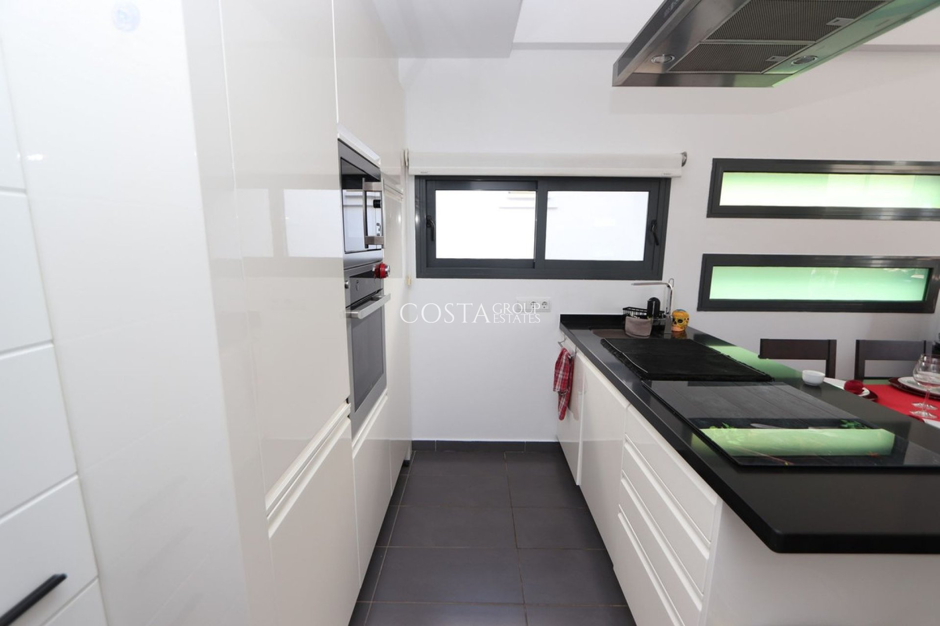 Revente - Villa -
Orihuela - Villamartin