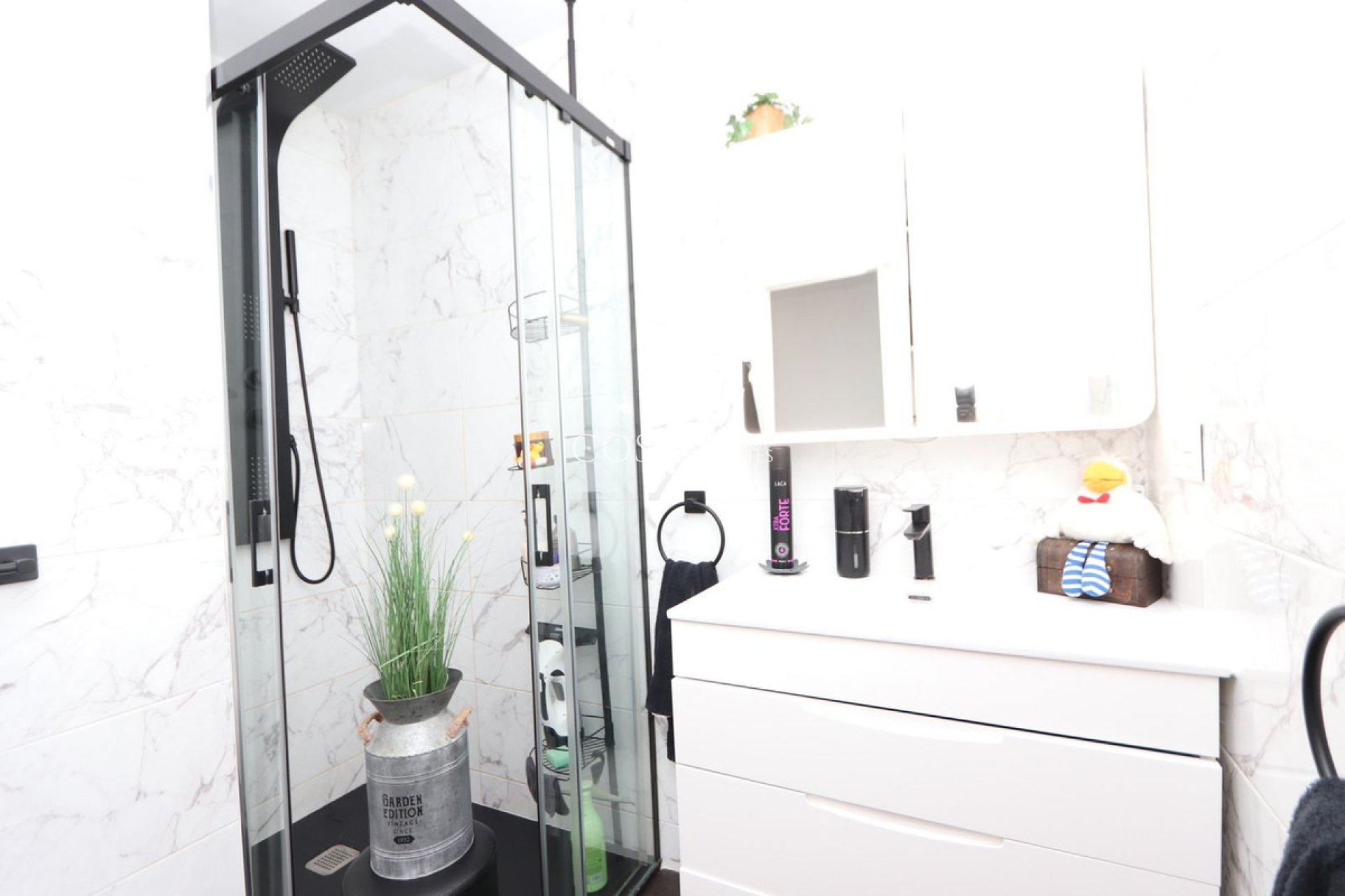 Revente - Villa -
Orihuela - Villamartin