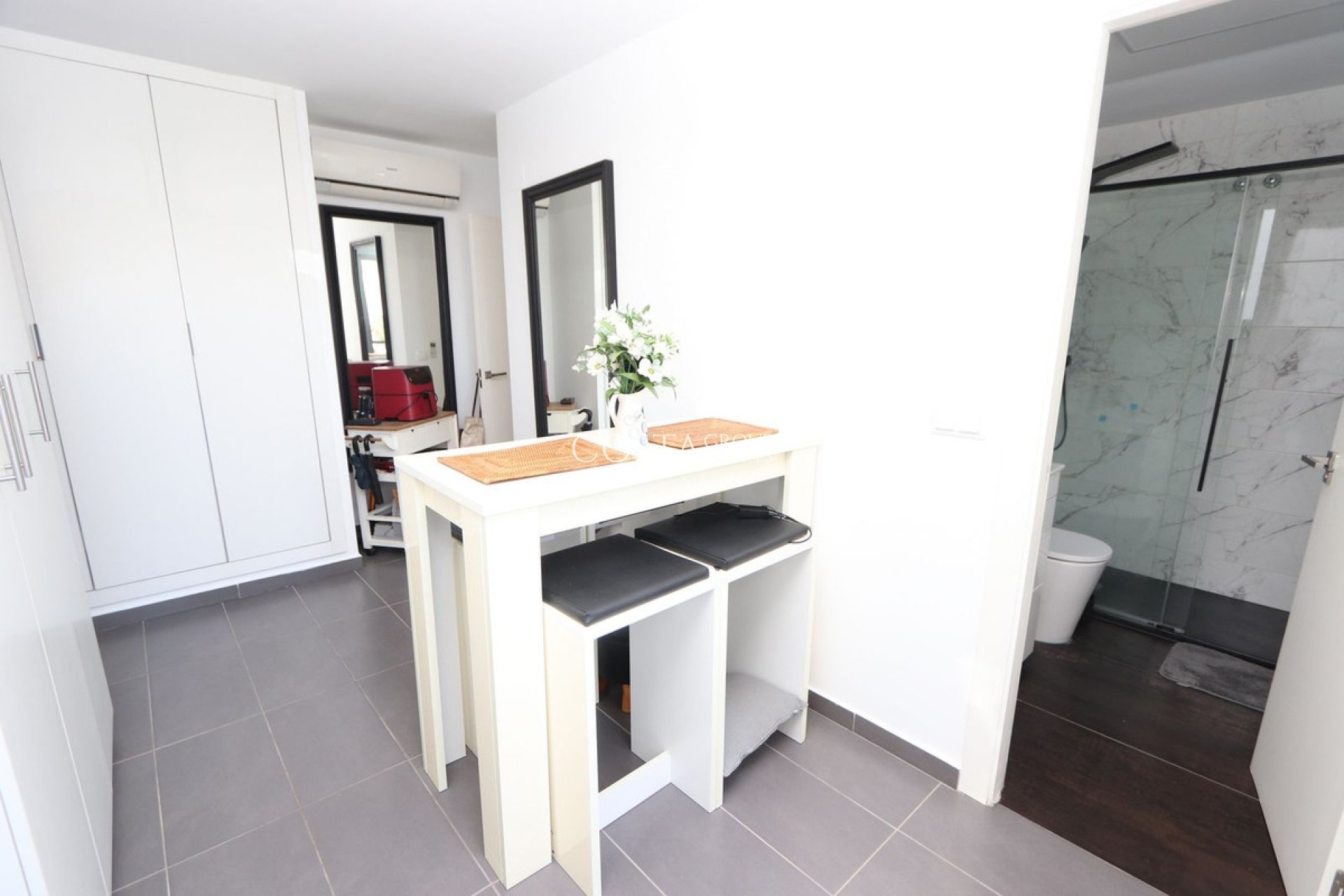 Revente - Villa -
Orihuela - Villamartin