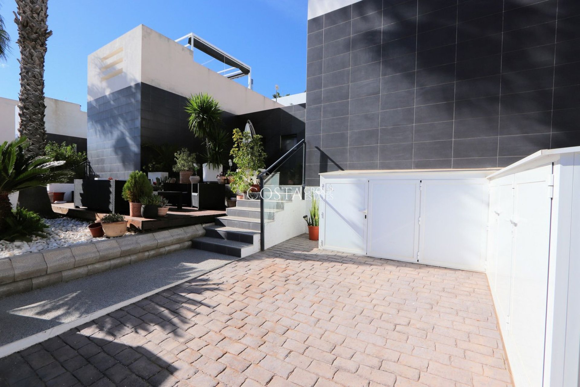 Revente - Villa -
Orihuela - Villamartin