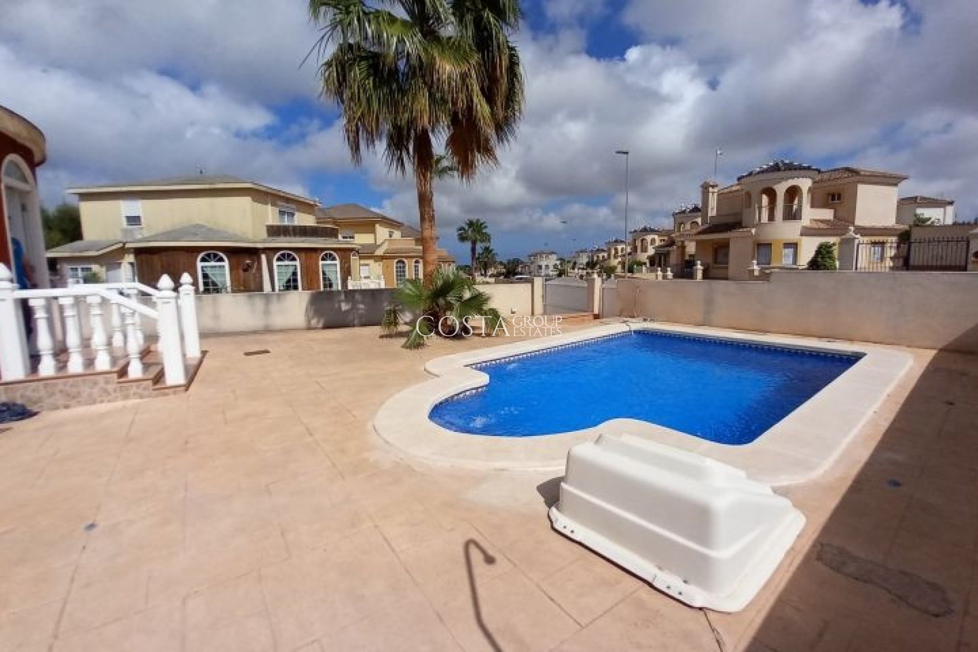 Revente - Villa -
Pilar de la Horadada - Pinar de Campoverde