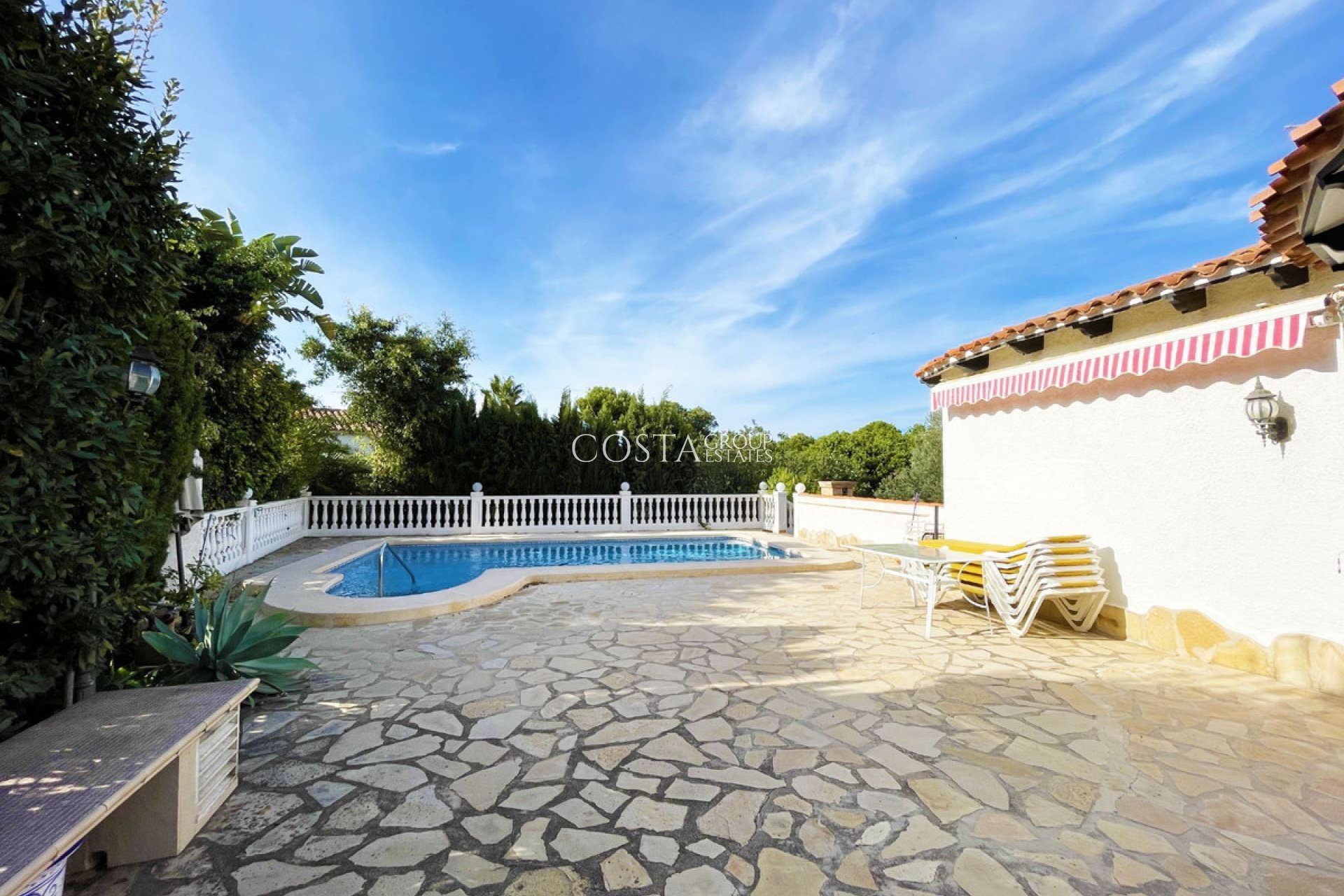 Revente - Villa -
Pinoso - Los Pinos