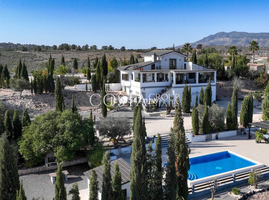 Revente - Villa -
Pinoso - Pinoso Centro