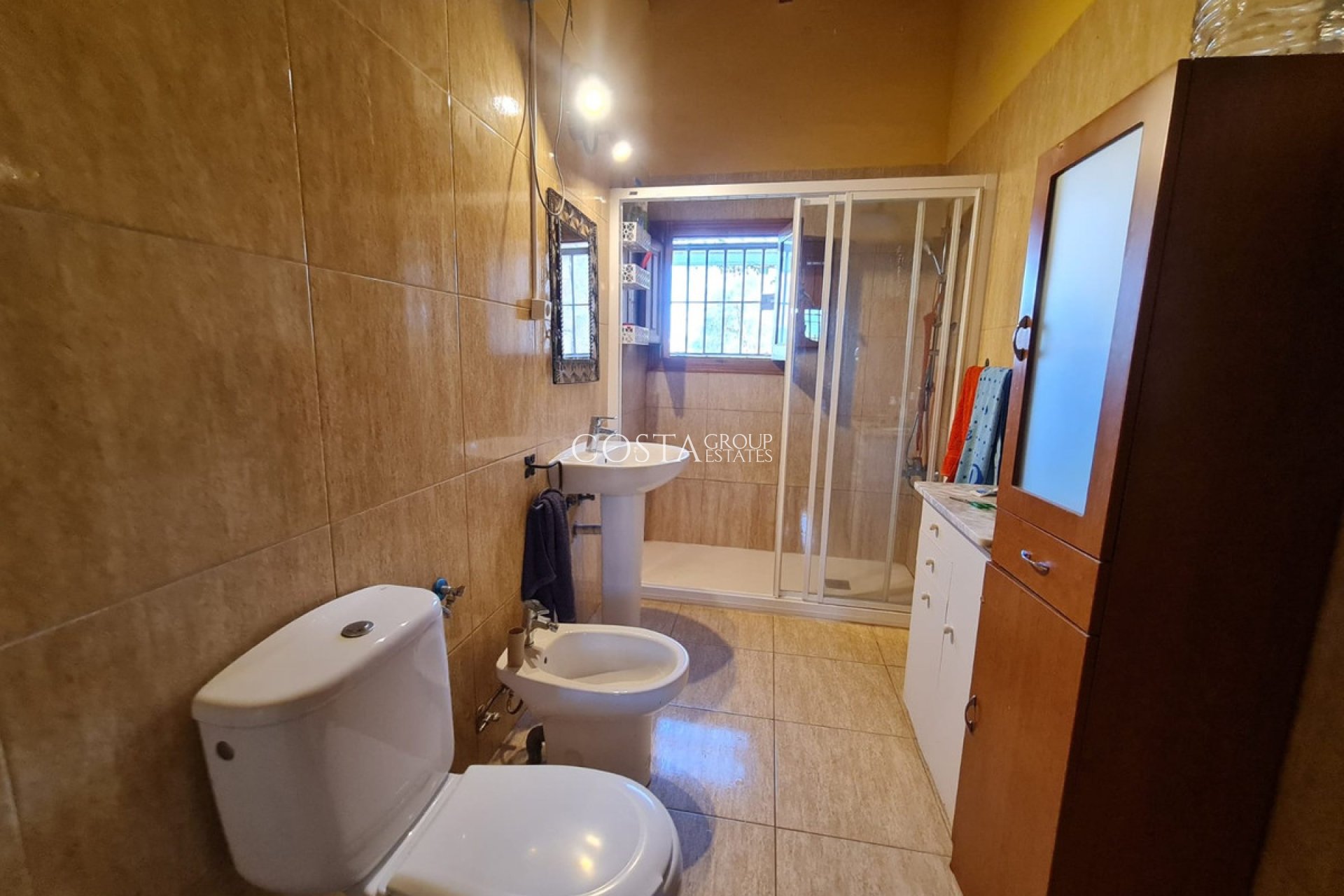 Revente - Villa -
Pinoso - Pinoso Centro