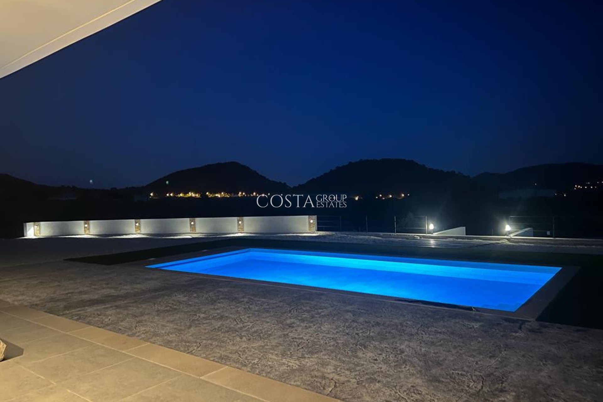 Revente - Villa -
Pinoso - Pinoso Centro