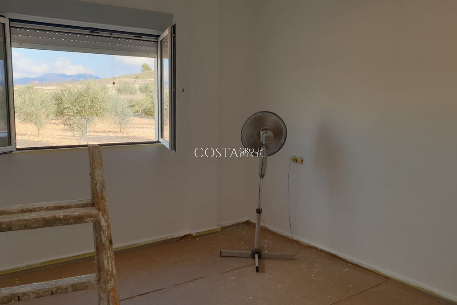 Revente - Villa -
Pinoso - Pinoso Centro