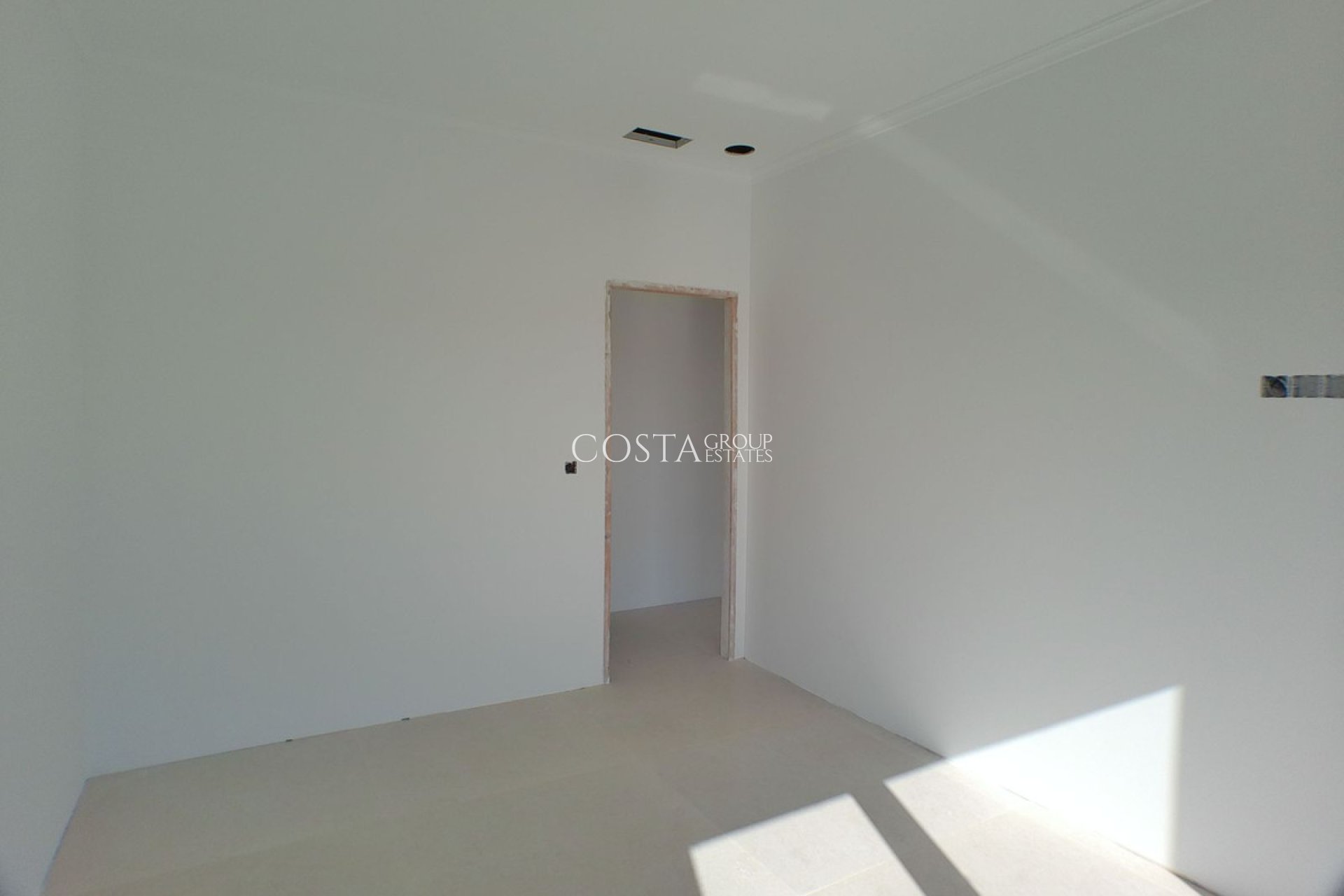 Revente - Villa -
Pinoso - Pinoso Centro