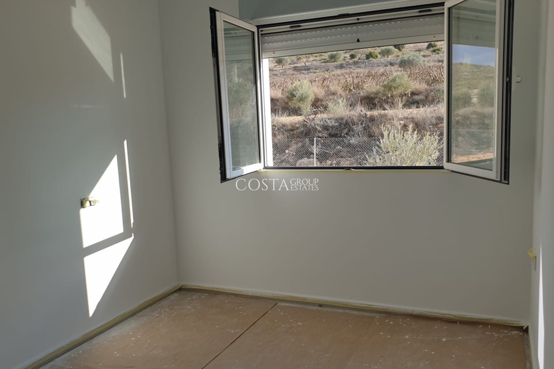 Revente - Villa -
Pinoso - Pinoso Centro