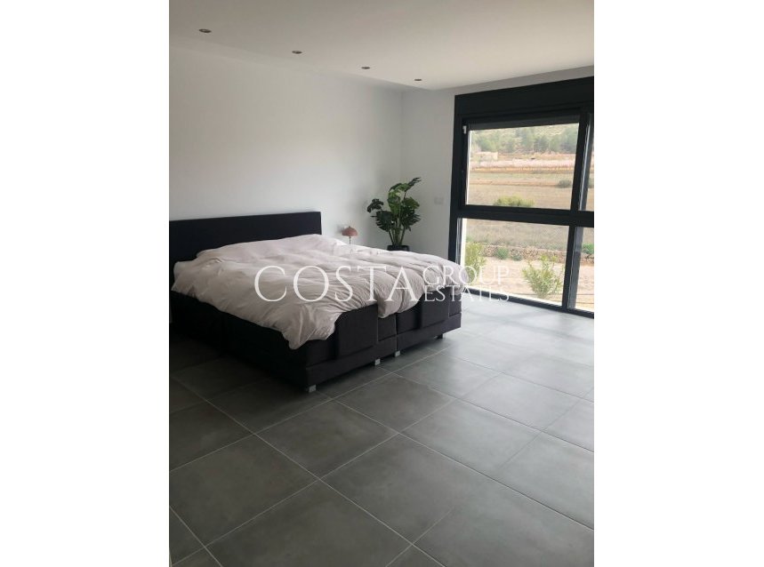 Revente - Villa -
Pinoso - Pinoso Centro