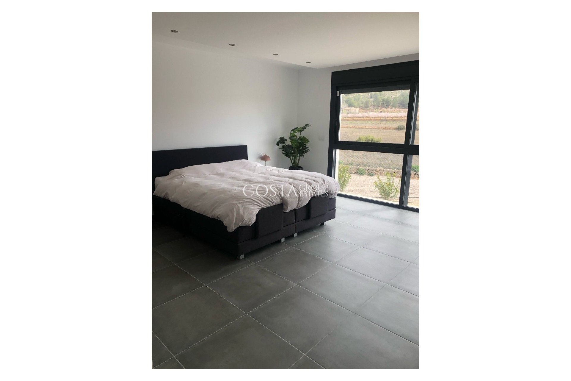 Revente - Villa -
Pinoso - Pinoso Centro