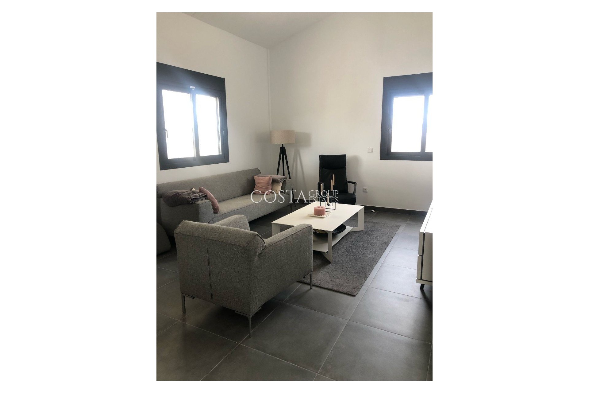 Revente - Villa -
Pinoso - Pinoso Centro