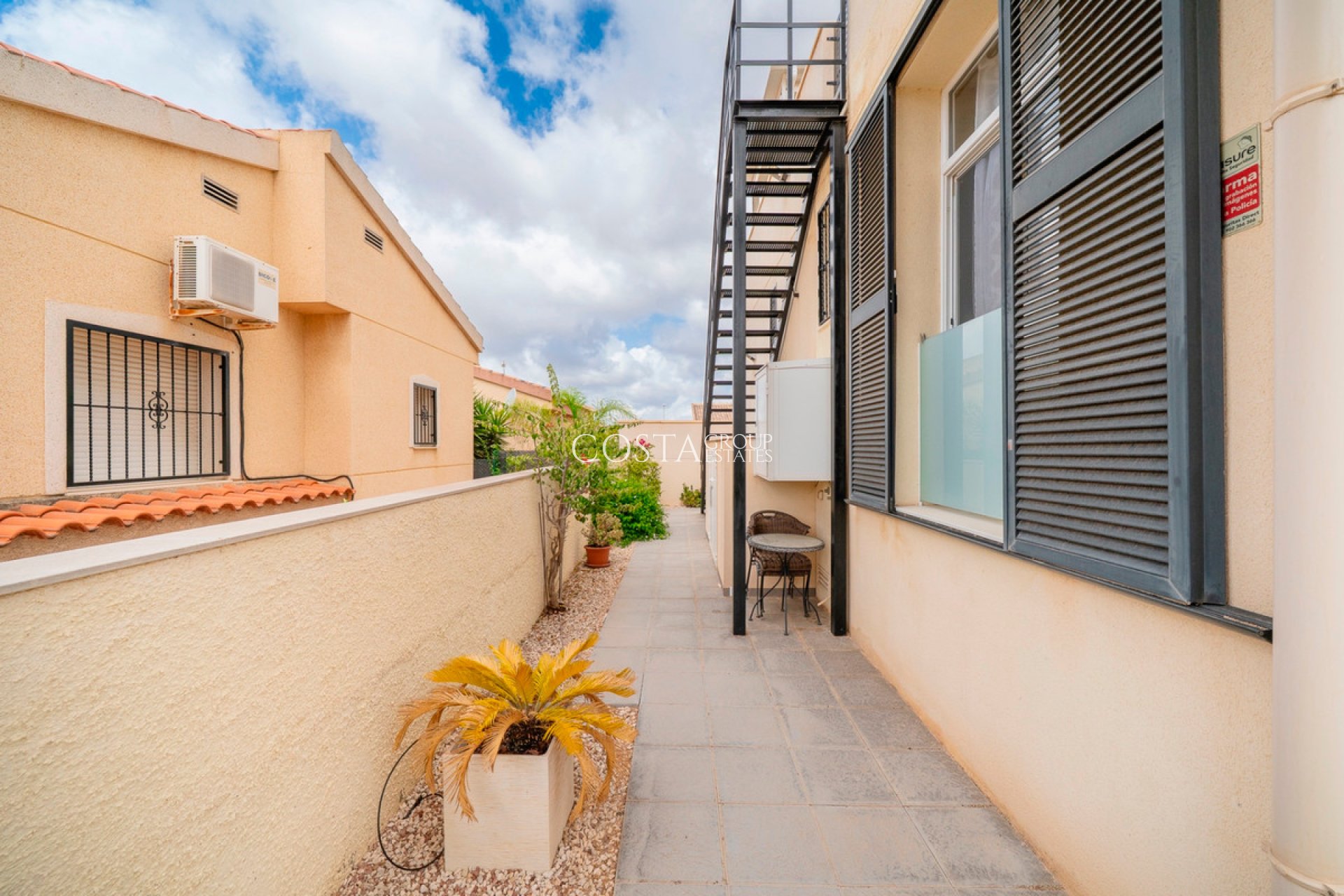 Revente - Villa -
Rojales - Rojales Centro