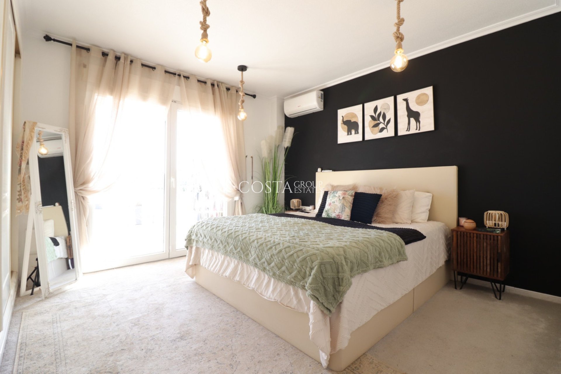 Revente - Villa -
Rojales - Rojales Centro