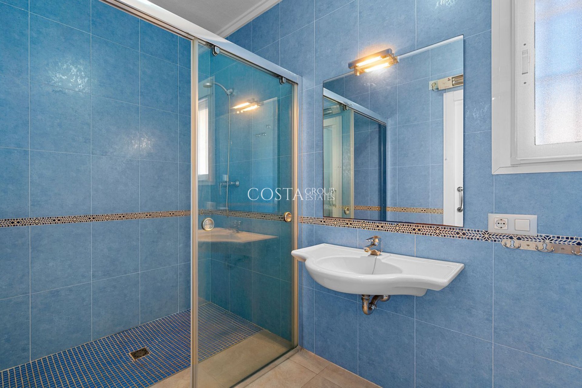 Revente - Villa -
Rojales - Rojales Centro