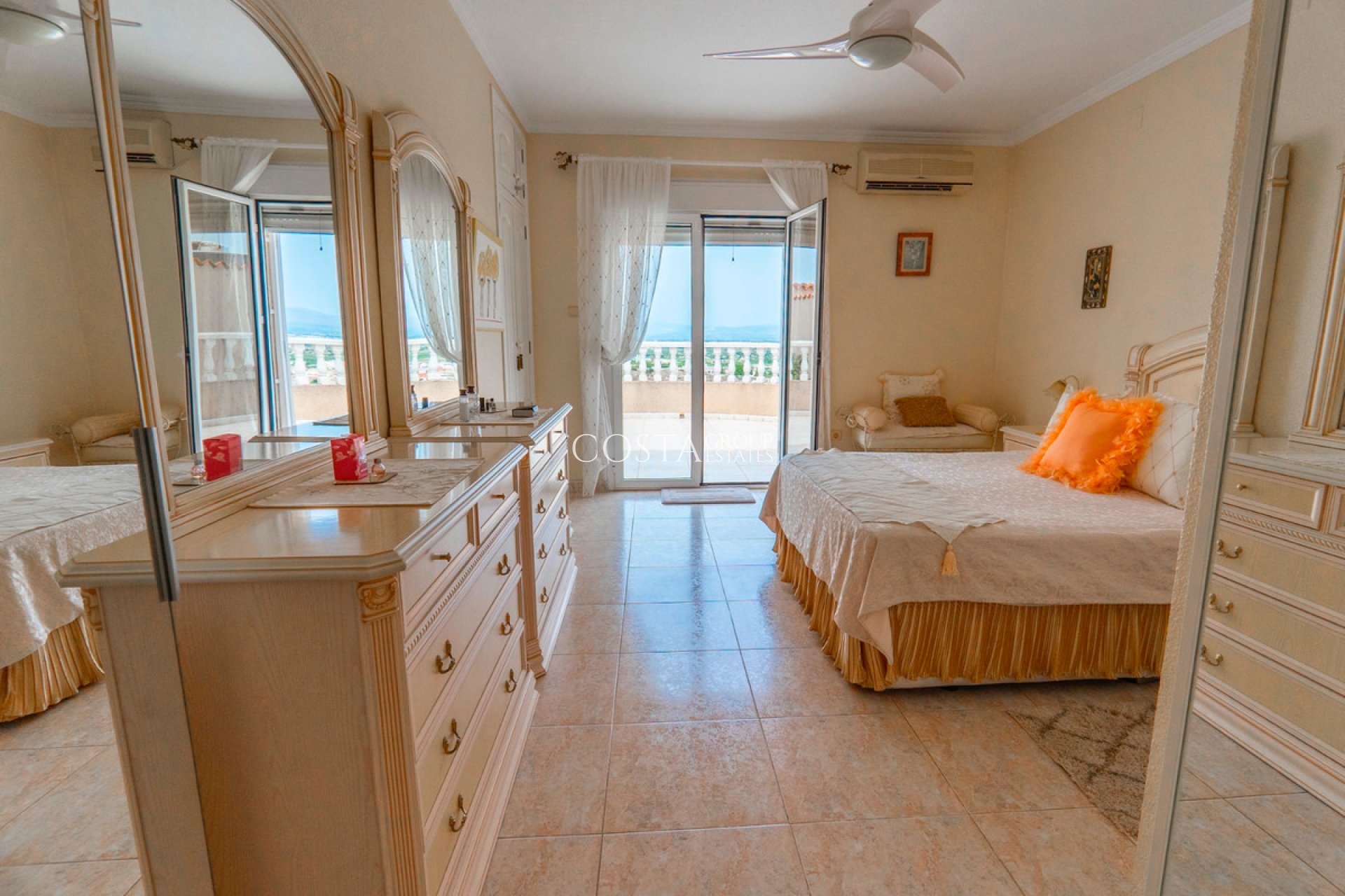 Revente - Villa -
Rojales - Rojales Centro