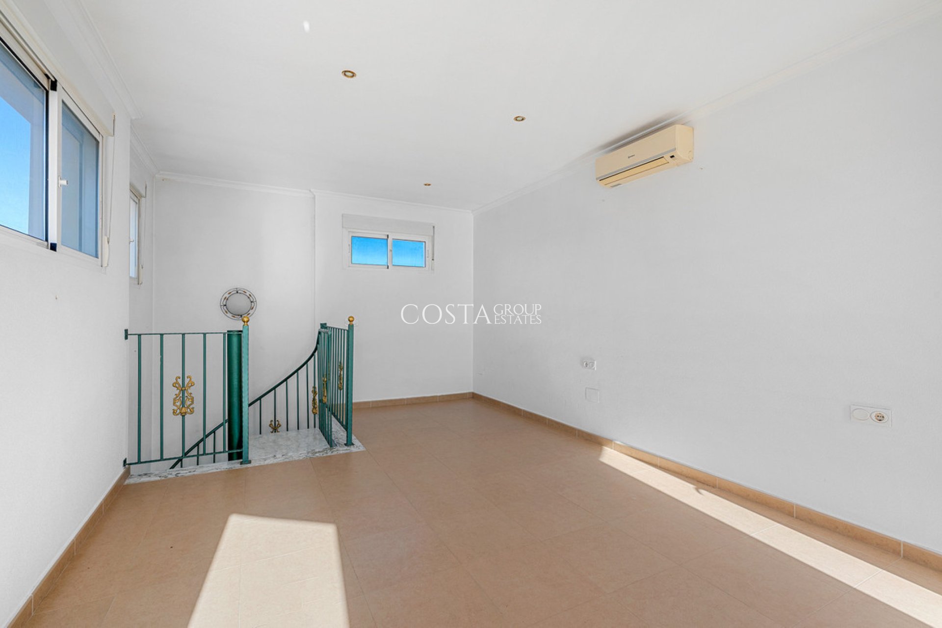 Revente - Villa -
Rojales - Rojales Centro