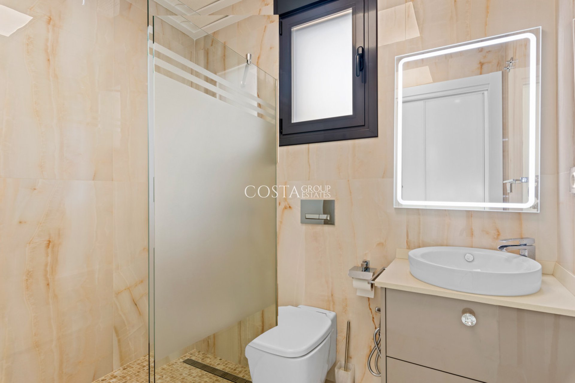 Revente - Villa -
San Miguel de Salinas - San Miguel de Salinas Centro