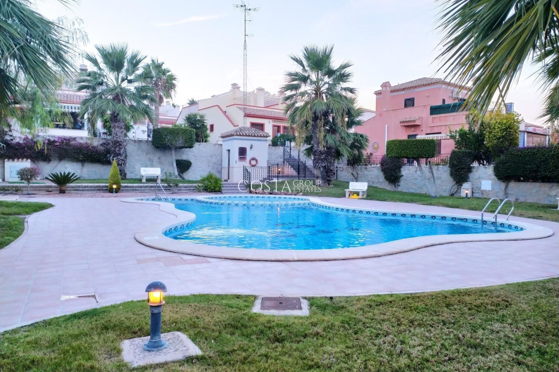 Revente - Villa -
San Miguel de Salinas - San Miguel de Salinas Centro