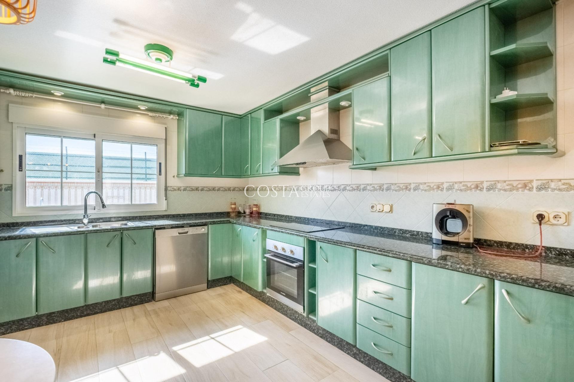 Revente - Villa -
Torrevieja - El Chaparral