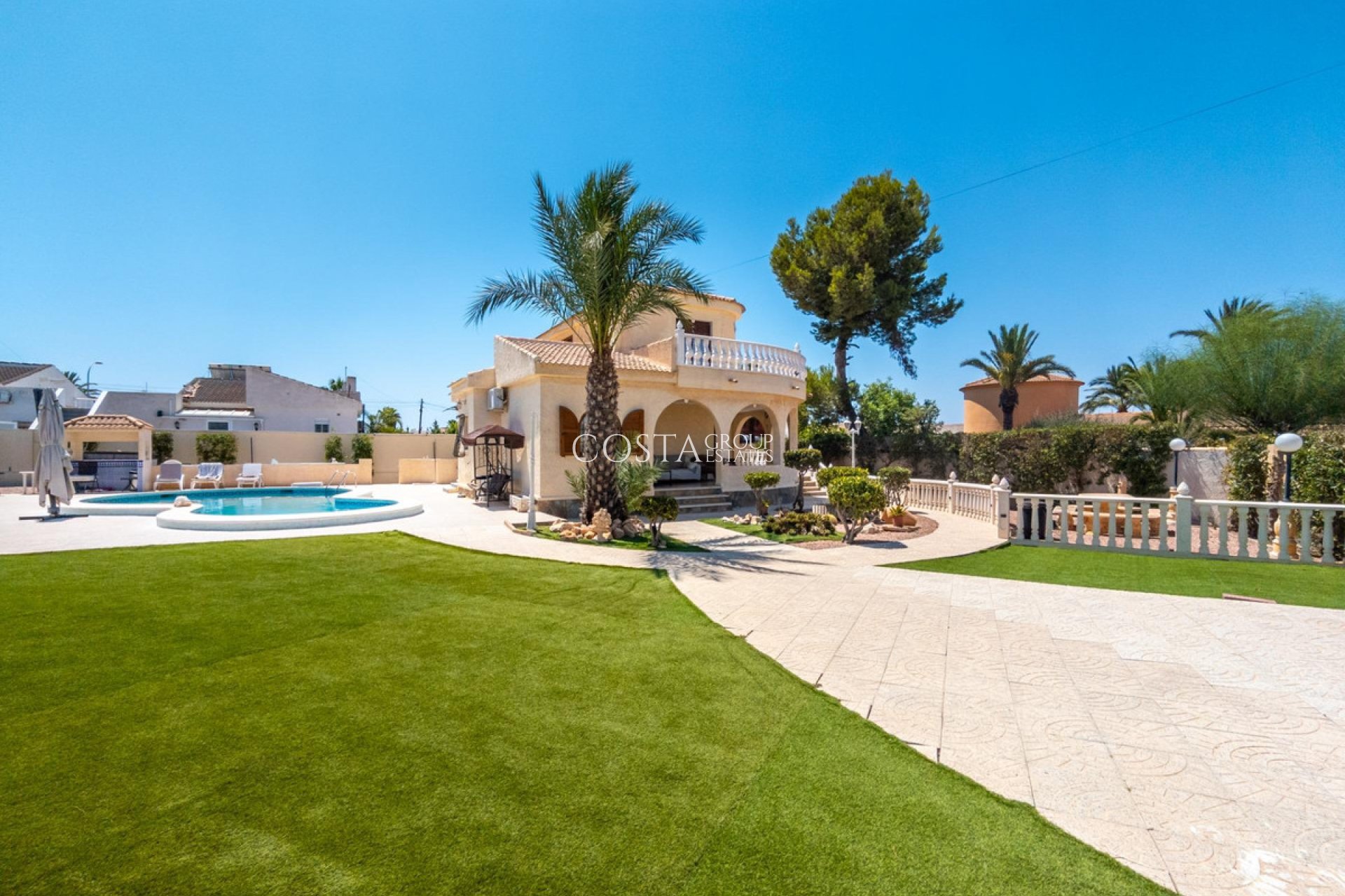 Revente - Villa -
Torrevieja - El Chaparral