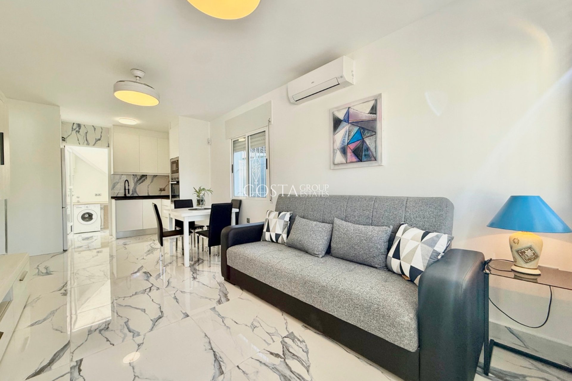 Revente - Villa -
Torrevieja - El Chaparral