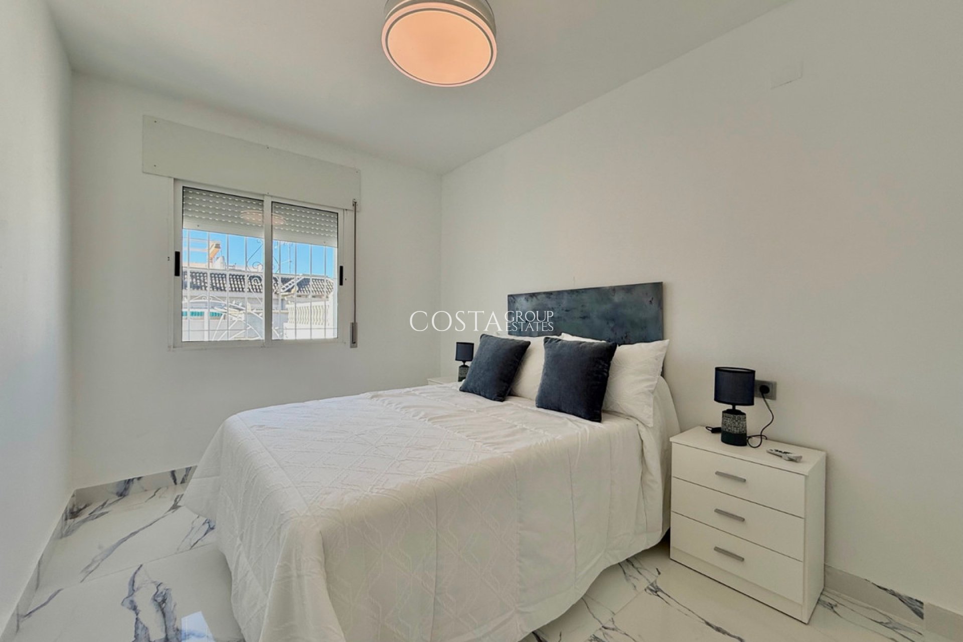 Revente - Villa -
Torrevieja - El Chaparral