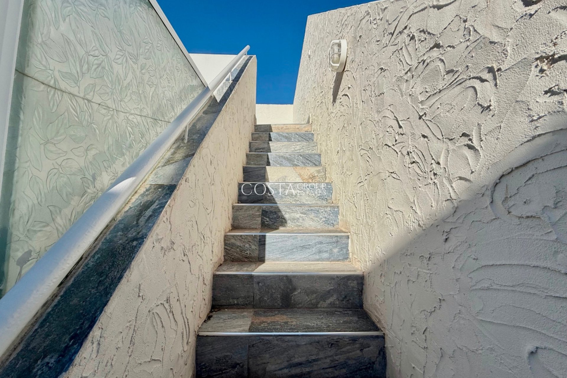 Revente - Villa -
Torrevieja - El Chaparral