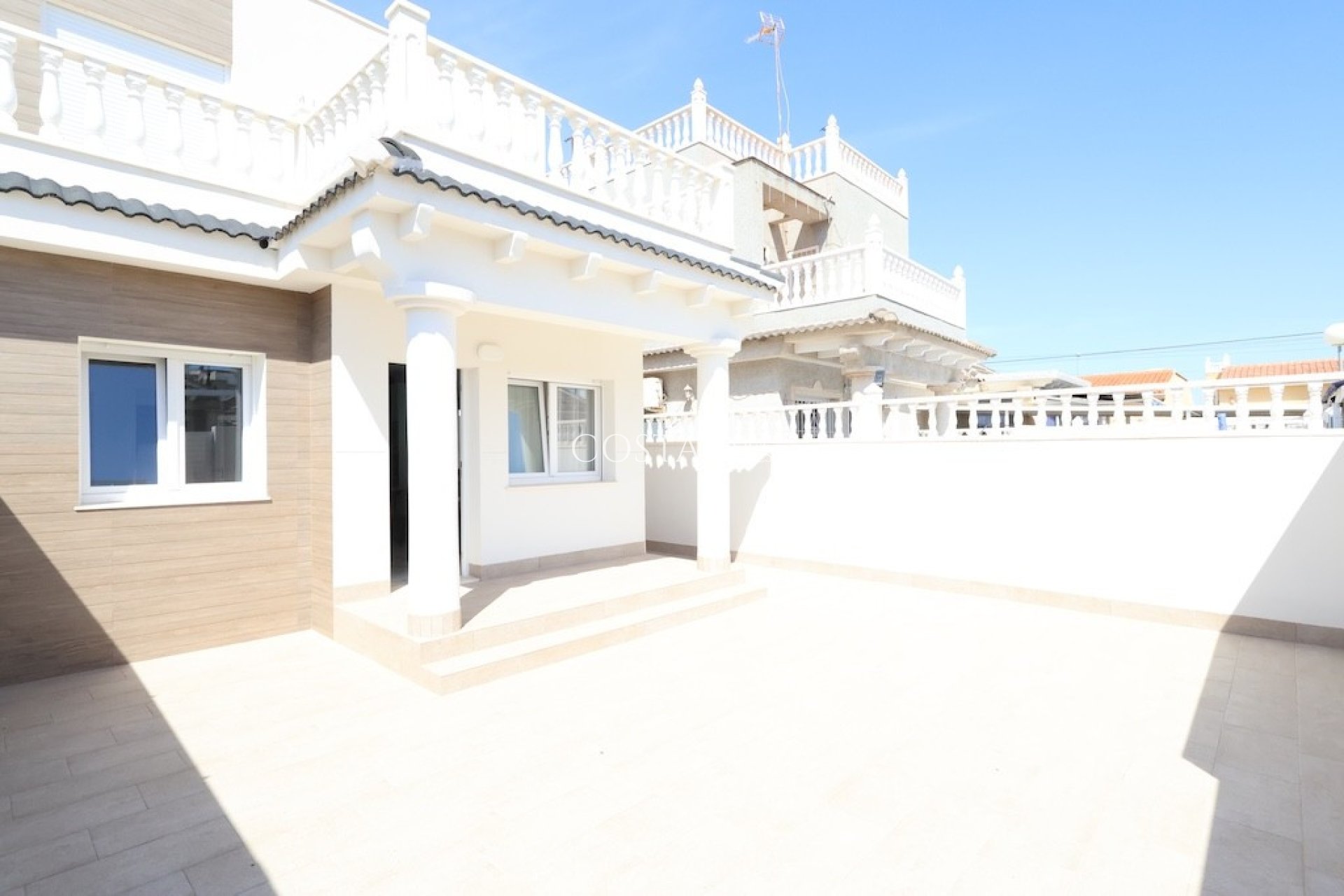 Revente - Villa -
Torrevieja - El Chaparral