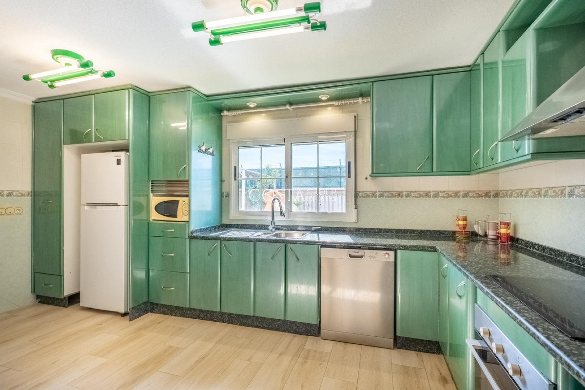 Revente - Villa -
Torrevieja - El Chaparral