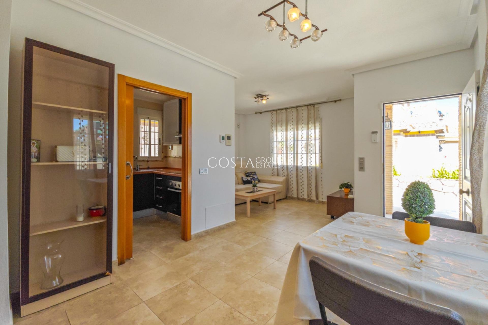 Revente - Villa -
Torrevieja - La Mata