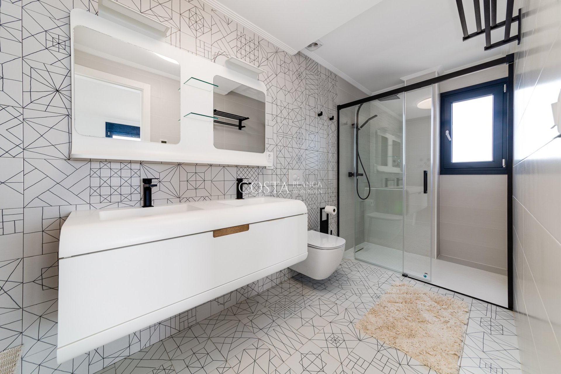 Revente - Villa -
Torrevieja - La Mata