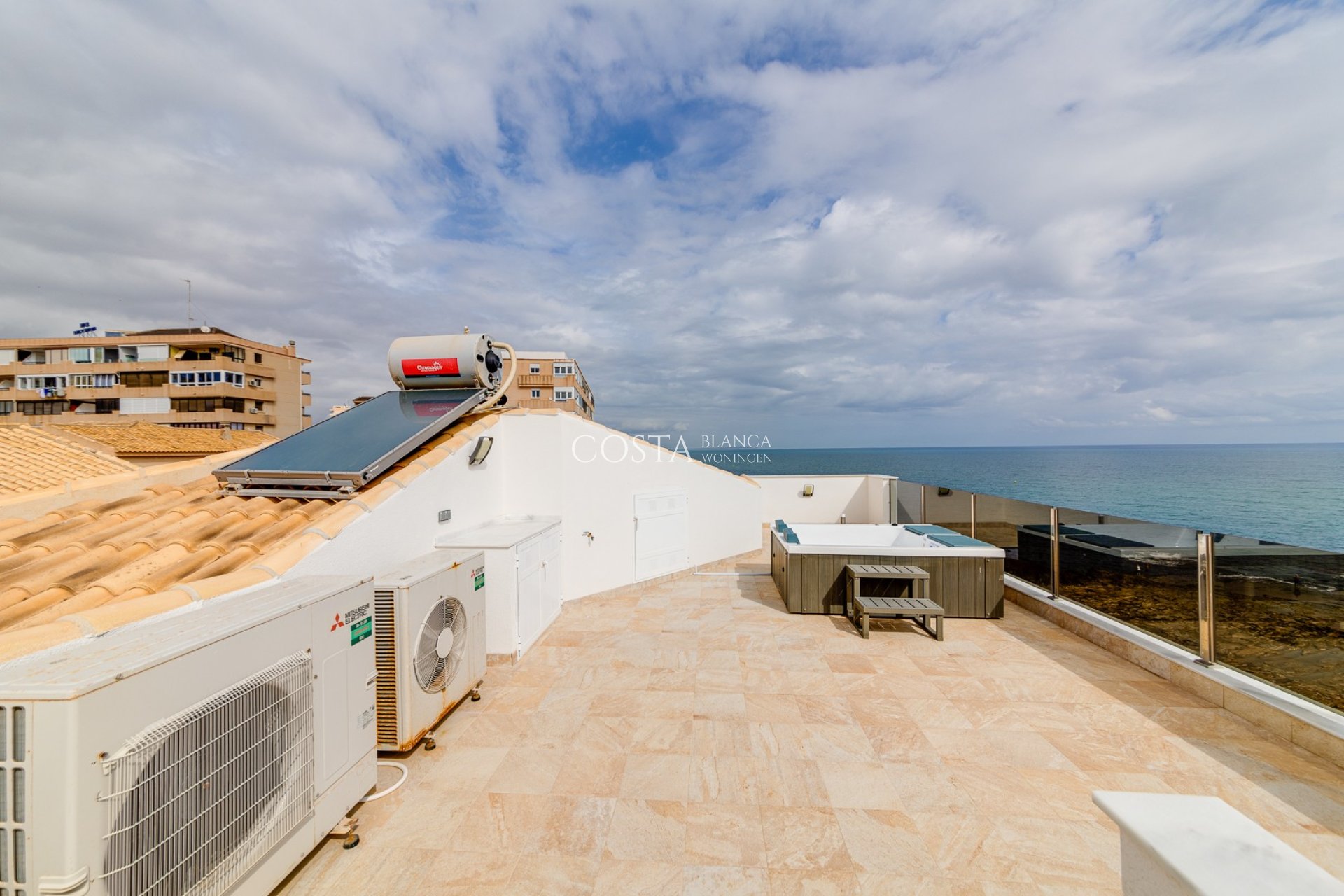 Revente - Villa -
Torrevieja - La Mata