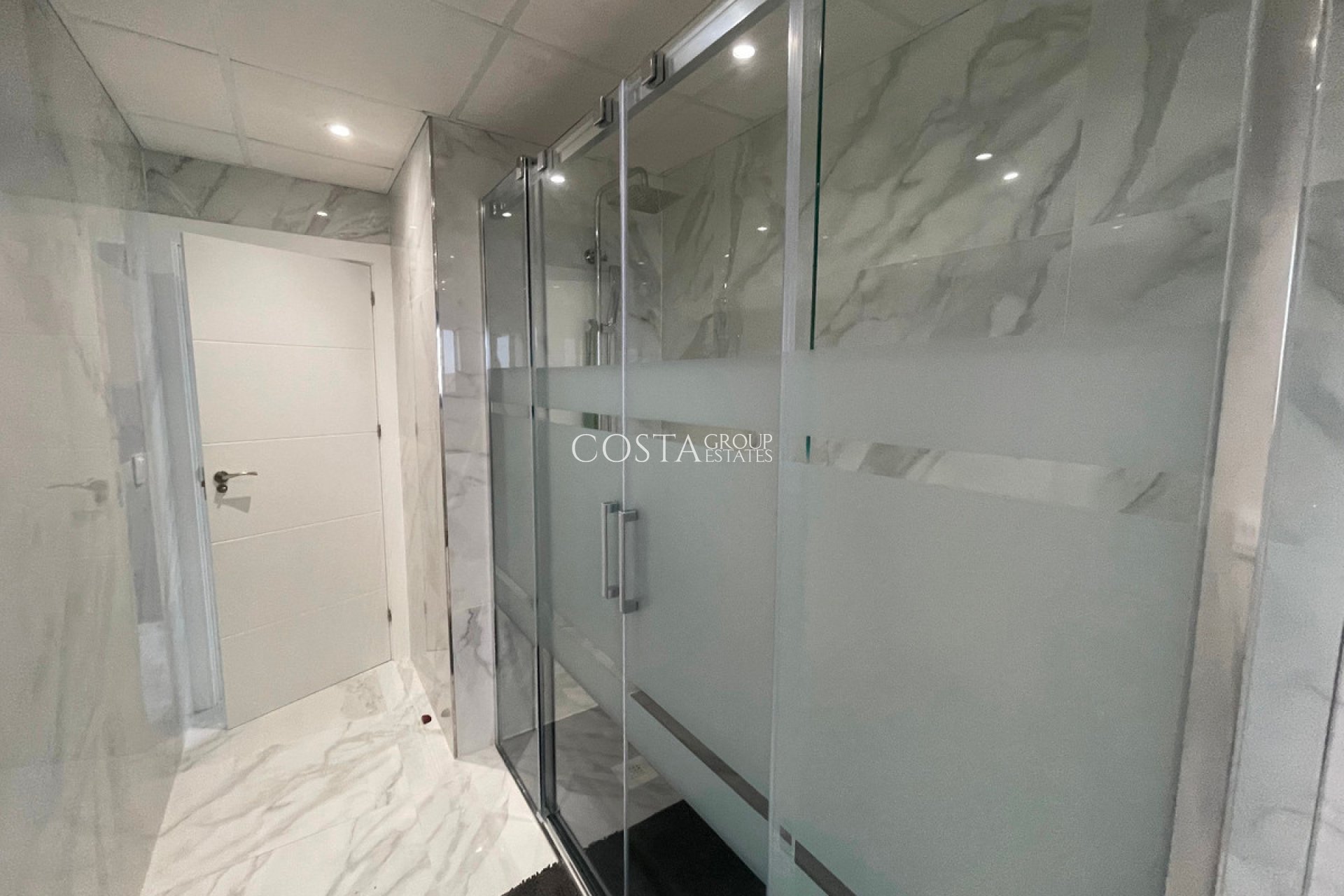 Revente - Villa -
Torrevieja - La Mata