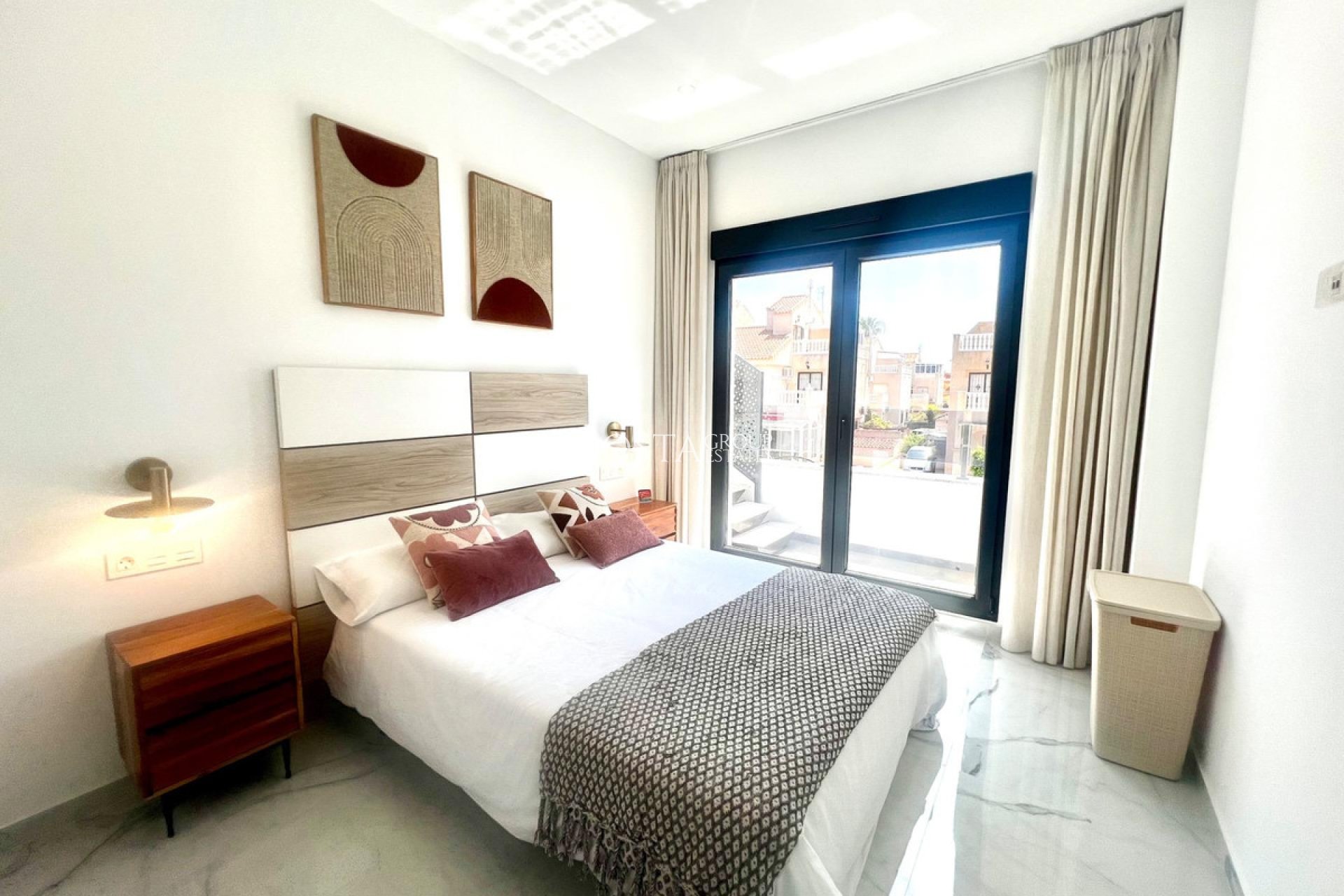 Revente - Villa -
Torrevieja - La Siesta