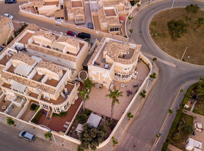 Revente - Villa -
Torrevieja - La Siesta