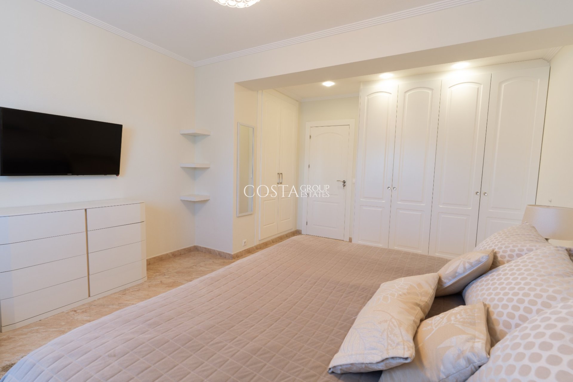 Revente - Villa -
Torrevieja - Los Balcones