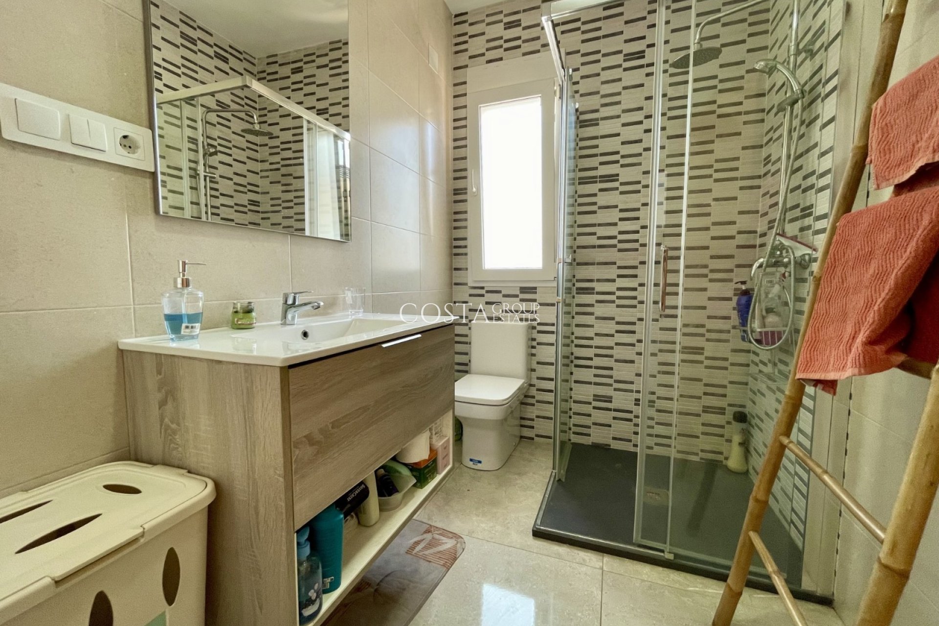 Revente - Villa -
Torrevieja - Los Balcones